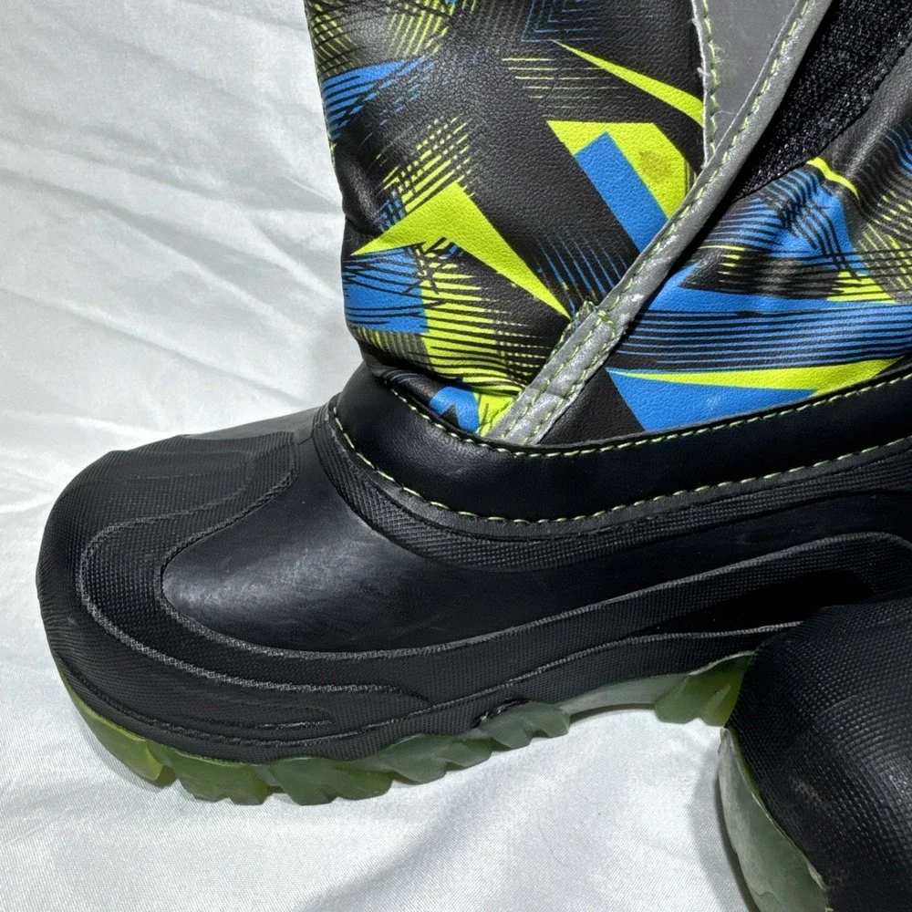 NWT‎ Light-up Toddler Boys Slip-on Winter Mid-Calf Snow Boots: 9/10 BLK BLUE GR